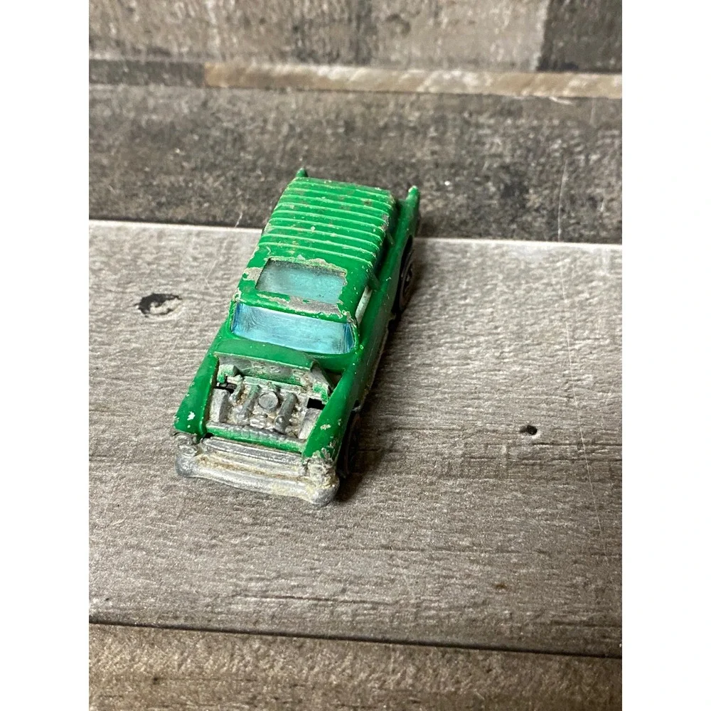 Hot Wheels Alive 55 Green Station Wagon Diecast Toy Car 1969 Mattel